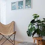 Nice Bright Apartment Near The Sea And The Marina